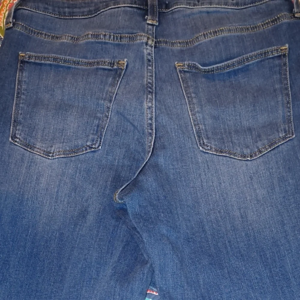 Universal Thread High Rise Blue Jeans - Picture 3 of 3